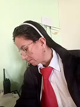 Snapshot of Valentina--1 chatting on 13, 11, 2025 Valentina--1 online show from 13, 11, 2025