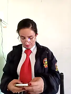 Snapshot of Valentina--1 chatting on 25, 11, 2025 Valentina--1 online show from 25, 11, 2025