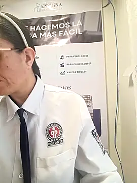 Snapshot of Valentina--1 chatting on 13, 2, 2026 Valentina--1 online show from 13, 2, 2026