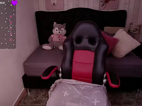  Rachel Jones  online show from 18, 2, 2026