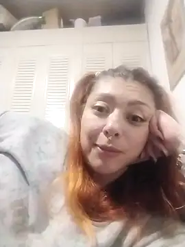 Snapshot of EmilyyRed chatting on 29, 11, 2025 EmilyyRed online show from 29, 11, 2025