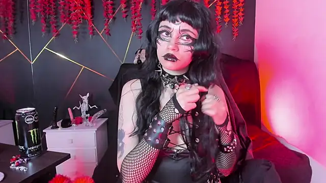 Snapshot of Yueeclipsa chatting on 14, 11, 2025 Yueeclipsa online show from 14, 11, 2025