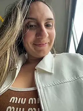 Snapshot of sarah_honey__ chatting on 20, 11, 2025 sarah honey online show from 20, 11, 2025