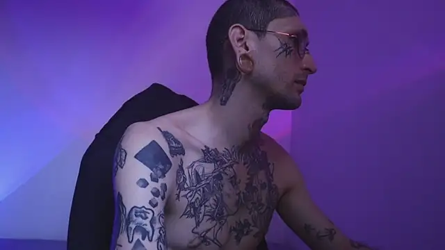 Snapshot of TokyoHatsumoto chatting on 19, 11, 2025 TokyoHatsumoto online show from 19, 11, 2025