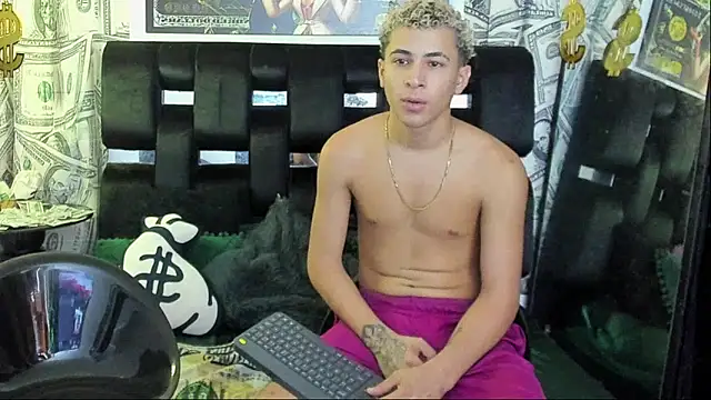 Snapshot of Horny_Duo0 chatting on 2, 11, 2025 Horny Duo0 online show from 2, 11, 2025