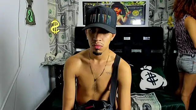 Snapshot of Horny_Duo0 chatting on 25, 11, 2025 Horny Duo0 online show from 25, 11, 2025