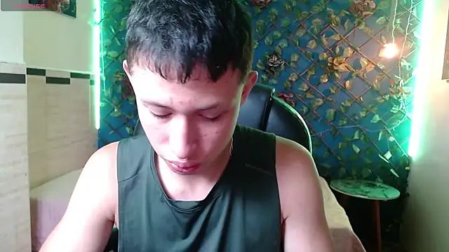 Garuo 18 online show from 18, 11, 2025