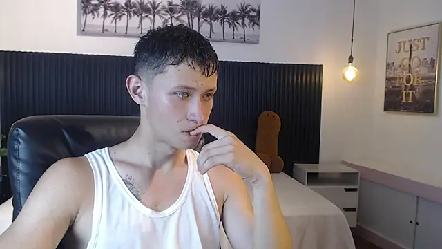 Garuo 18 online show from 1, 12, 2025