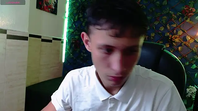 Garuo 18 online show from 17, 12, 2025