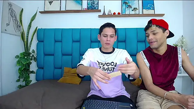 Hot Boys Latinos X online show from 26, 2, 2026