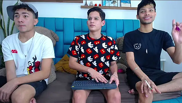 Hot Boys Latinos X online show from 1, 3, 2026