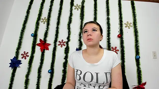 Snapshot of Vanessa_Martinz chatting on 18, 11, 2025 Vanessa Martinz online show from 18, 11, 2025