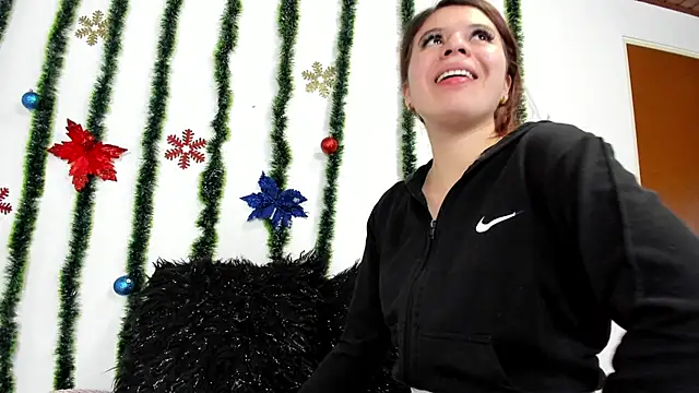 Snapshot of Vanessa_Martinz chatting on 20, 11, 2025 Vanessa Martinz online show from 20, 11, 2025