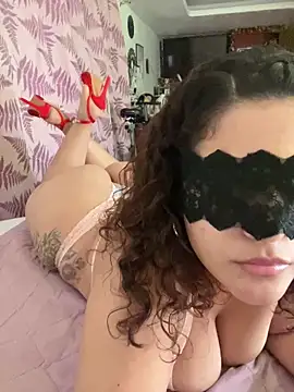 Snapshot of amellita-33 chatting on 13, 11, 2025 amellita-33 online show from 13, 11, 2025