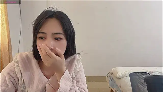 Snapshot of by-Hannah chatting on 9, 11, 2025 by-Hannah online show from 9, 11, 2025