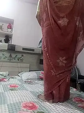 Snapshot of Best_couple2001 chatting on 6, 11, 2025 Best couple2001 online show from 6, 11, 2025