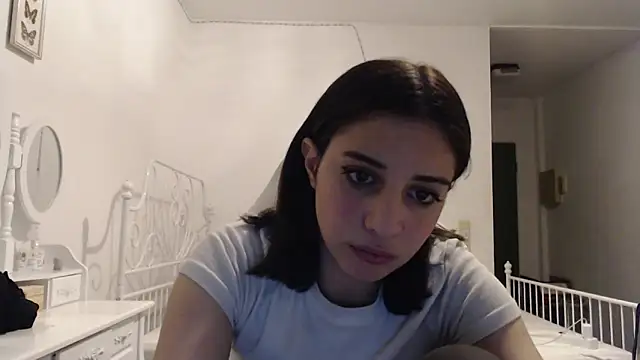 bellefleurrr online show from 15, 4, 2026