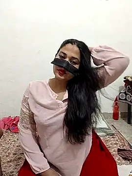 Heena-143 online show from 25, 4, 2026