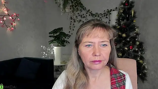 Carla Vogue online show from 5, 12, 2025