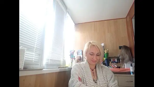 Snapshot of LilaniLoverx chatting on 14, 4, 2026 LilaniLoverx online show from 14, 4, 2026