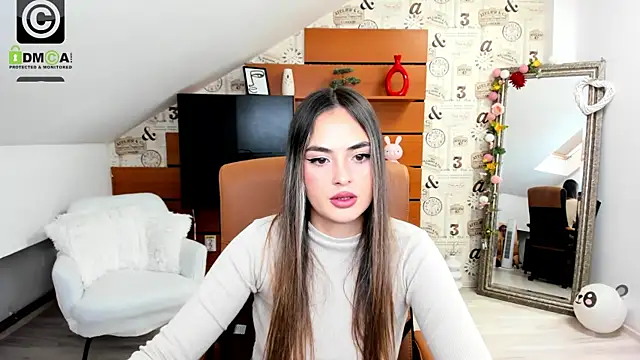 Snapshot of SerenLys chatting on 25, 10, 2025 SerenLys online show from 25, 10, 2025