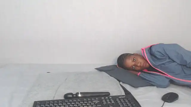 Snapshot of EbonyTinyX chatting on 14, 12, 2025 EbonyTinyX online show from 14, 12, 2025