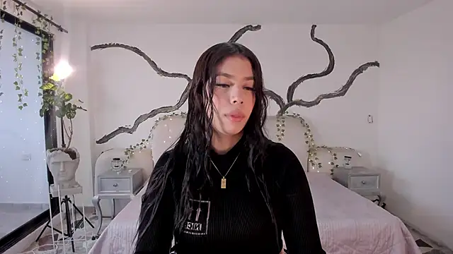 Snapshot of AsiaMillerr_ chatting on 14, 11, 2025 AsiaMillerr online show from 14, 11, 2025