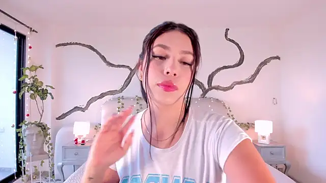 Snapshot of AsiaMillerr_ chatting on 28, 11, 2025 AsiaMillerr online show from 28, 11, 2025