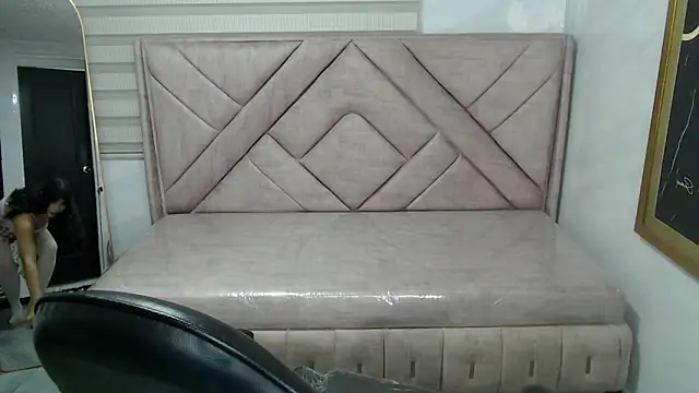 Afrodita Wild v online show from 25, 3, 2026