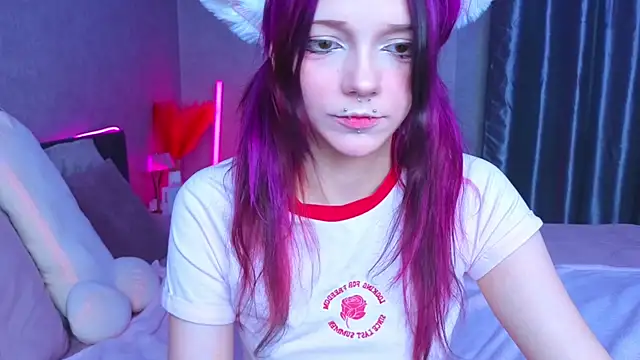 Snapshot of KittieHeart chatting on 26, 10, 2025 KittieHeart online show from 26, 10, 2025