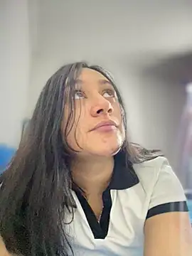 Snapshot of _Nalaa chatting on 2, 11, 2025 Nalaa online show from 2, 11, 2025