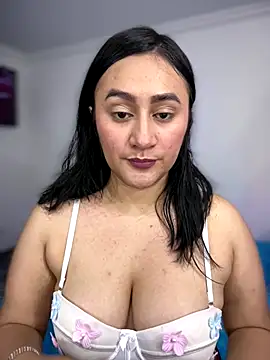 Snapshot of _Nalaa chatting on 13, 11, 2025 Nalaa online show from 13, 11, 2025