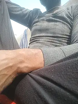 desicoupleNoon online show from 15, 11, 2025