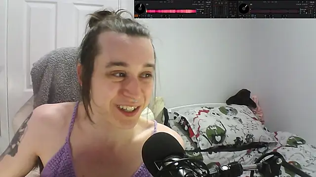 AdonisBlossoms online show from 21, 5, 2026