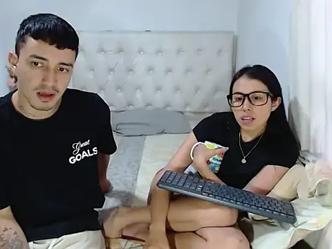 Snapshot of BIJOU_SECRET chatting on 13, 11, 2025 BIJOU SECRET online show from 13, 11, 2025