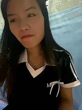 Snapshot of Yunzang chatting on 10, 11, 2025 Yunzang online show from 10, 11, 2025