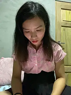 Snapshot of Yunzang chatting on 12, 11, 2025 Yunzang online show from 12, 11, 2025