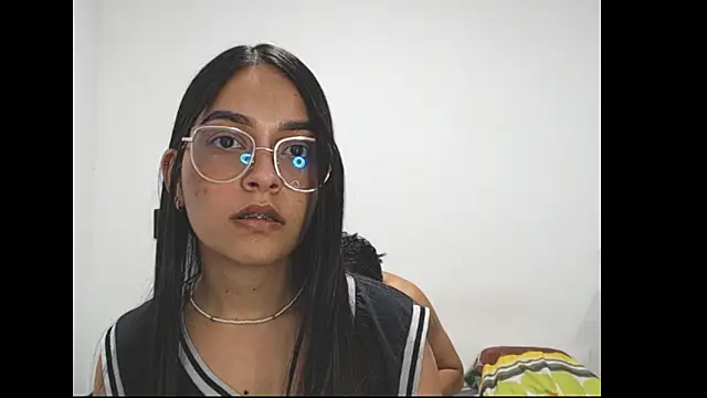 Snapshot of ALICE_JULIETA chatting on 4, 11, 2025 ALICE JULIETA online show from 4, 11, 2025