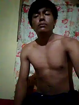 GuzzMiranda18 online show from 13, 11, 2025