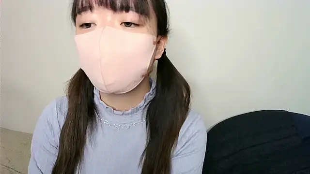 Snapshot of yua_chan00 chatting on 29, 10, 2025 yua chan00 online show from 29, 10, 2025