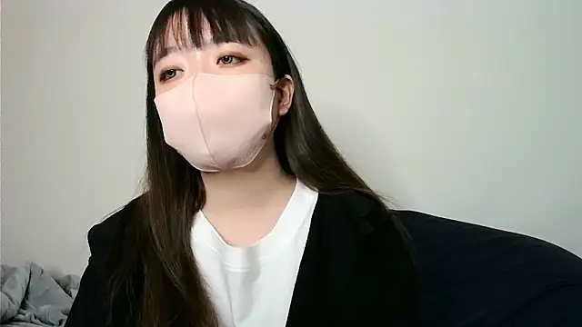 Snapshot of yua_chan00 chatting on 13, 11, 2025 yua chan00 online show from 13, 11, 2025