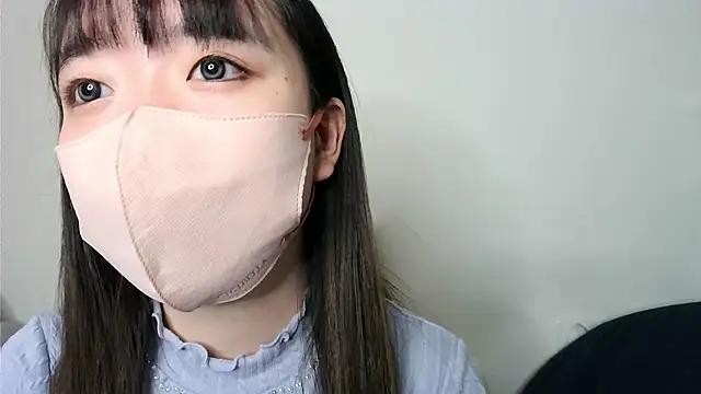 Snapshot of yua_chan00 chatting on 14, 12, 2025 yua chan00 online show from 14, 12, 2025