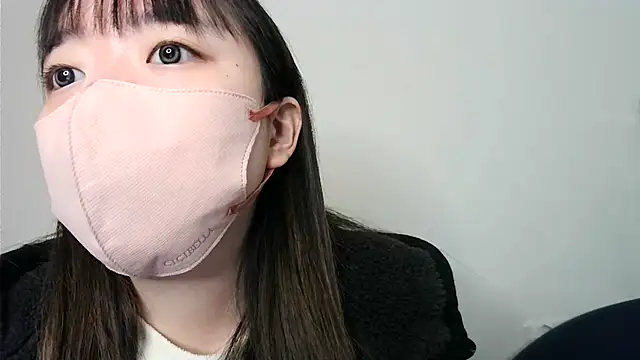 Snapshot of yua_chan00 chatting on 15, 12, 2025 yua chan00 online show from 15, 12, 2025