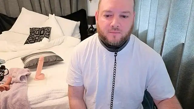 Snapshot of john_clarisa chatting on 3, 11, 2025 john clarisa online show from 3, 11, 2025