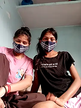 Snapshot of mona-33 chatting on 3, 11, 2025 mona-33 online show from 3, 11, 2025