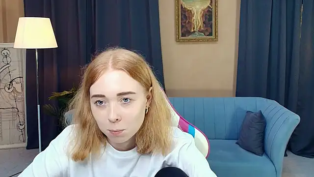 Snapshot of AddieOsler chatting on 27, 11, 2025 AddieOsler online show from 27, 11, 2025