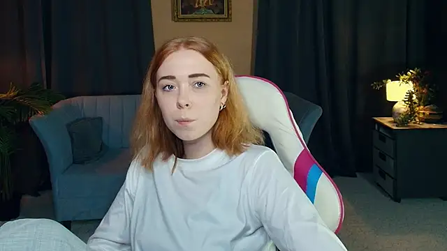 Snapshot of AddieOsler chatting on 4, 12, 2025 AddieOsler online show from 4, 12, 2025