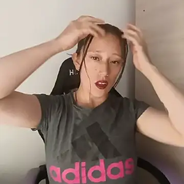 Snapshot of Sunshine_e chatting on 8, 11, 2025 Sunshine e online show from 8, 11, 2025