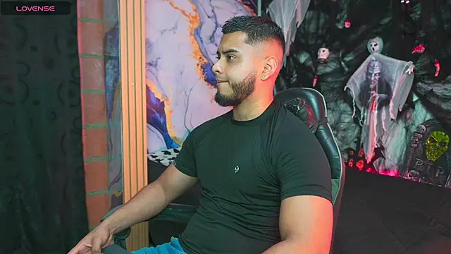 Tiler wolker online show from 25, 10, 2025