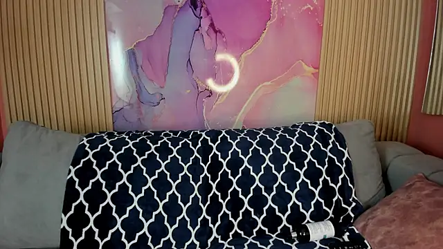 Snapshot of NhoanBrunette chatting on 11, 11, 2025 NhoanBrunette online show from 11, 11, 2025